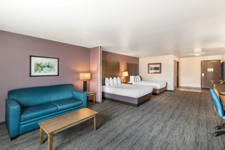 Quadruple Suite