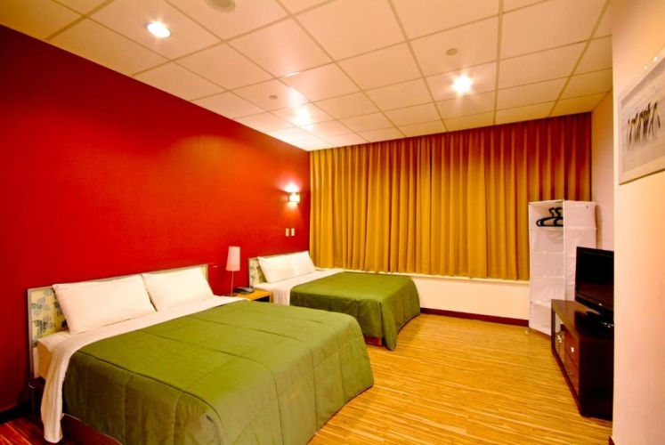 Business Quadruple room