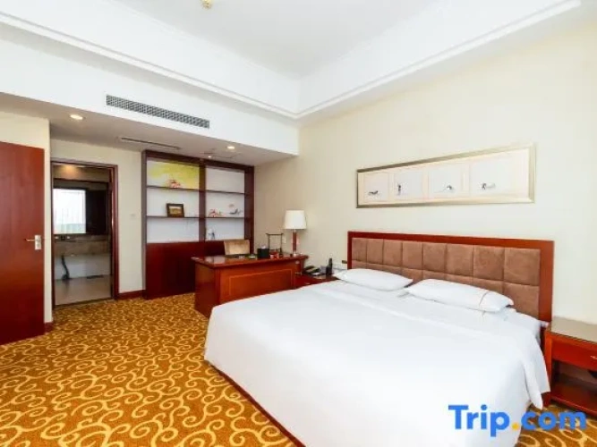 Luxury Family Suite