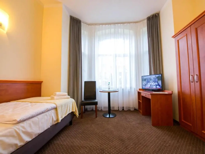 Standard Single room