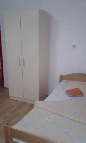 Edi Apartmani