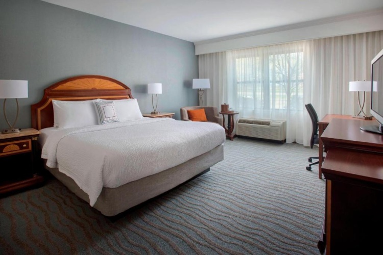 Standard room with balcony