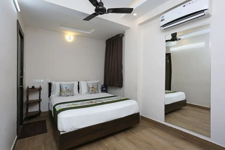 OYO 9476 Hotel Mittal