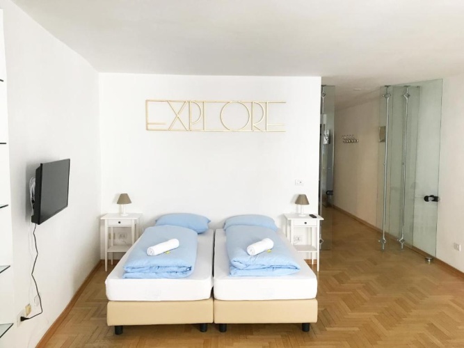 1 Bedroom Apartment