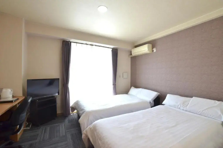 New Station Hotel