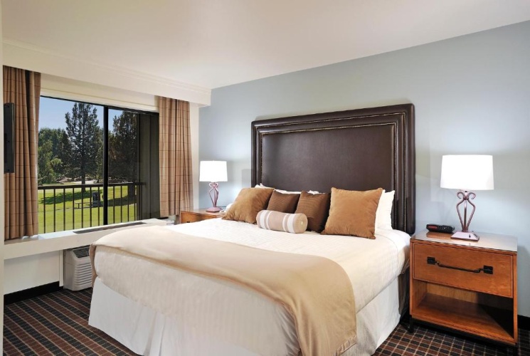 Deluxe Double Suite
