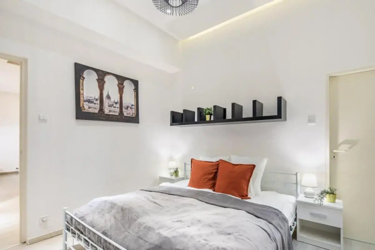 Grand Synagogue Dream Home