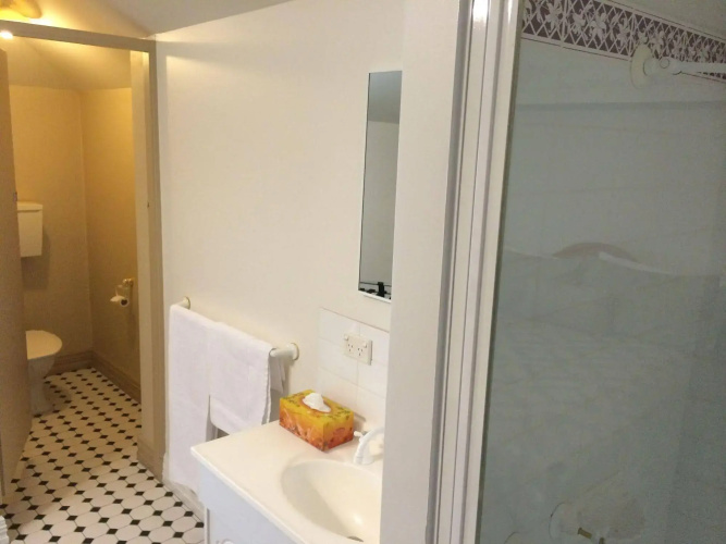 The Macquarie Hotel