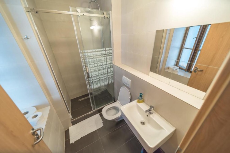 Economy Triple room
