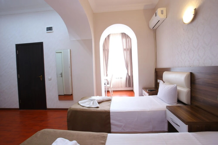 Hotel Aristocrat