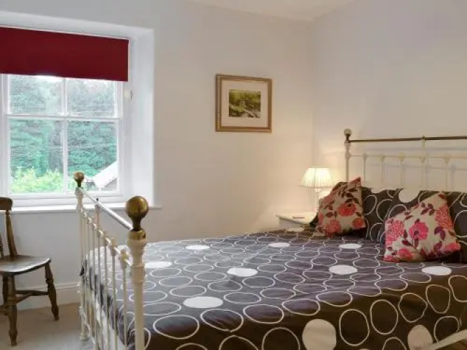 Roundhill Cottages 1
