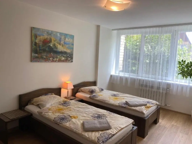 2 Bedrooms Apartment