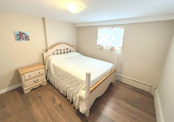 Cozy spacious Apt In Laval, Greater Montreal