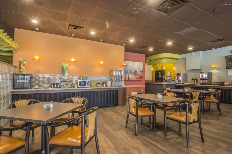 Quality Inn West Edmonton photo 25