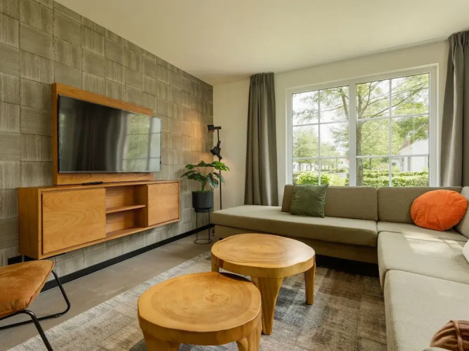 Spacious Stay With Sauna