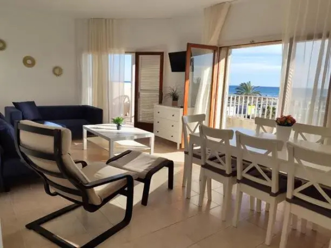 Apartamentos Sol y Mar Segur
