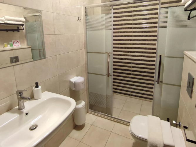 Black Iris Hotel II