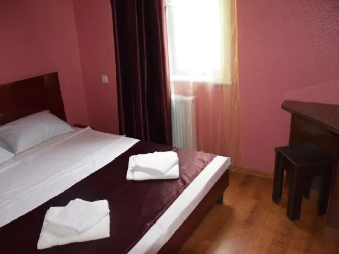 Crossway Hotel