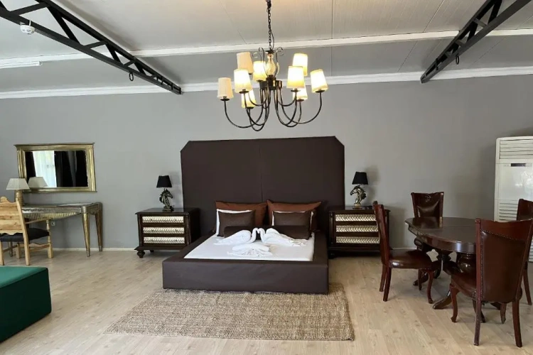 Triple Suite