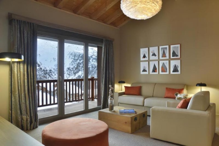 Standard Quadruple Family room