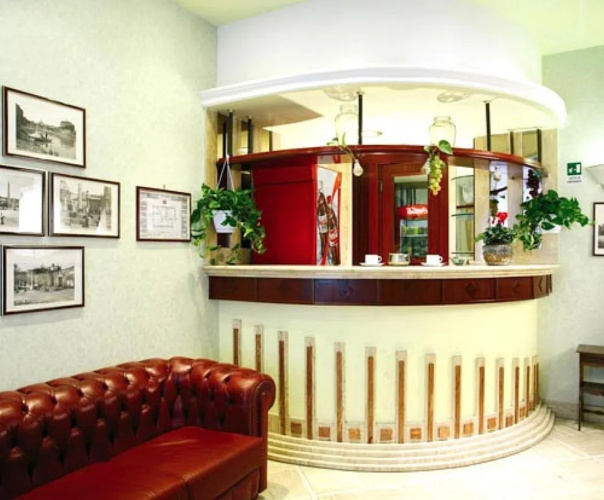 Hotel Dina