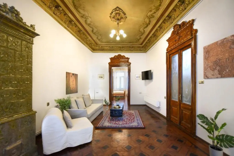 NEO-RENAISSANCE & UNIQUE Apt - Best location