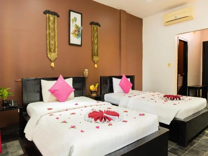 Deluxe Double room with balcony and with pool view
