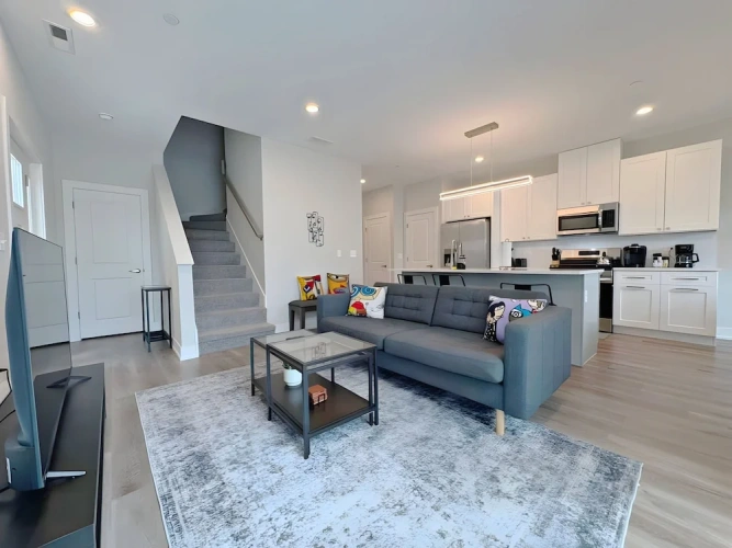 4 Bedrooms Family Apartment with lake view
