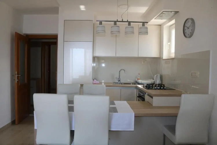 1 Bedroom Apartment with balcony