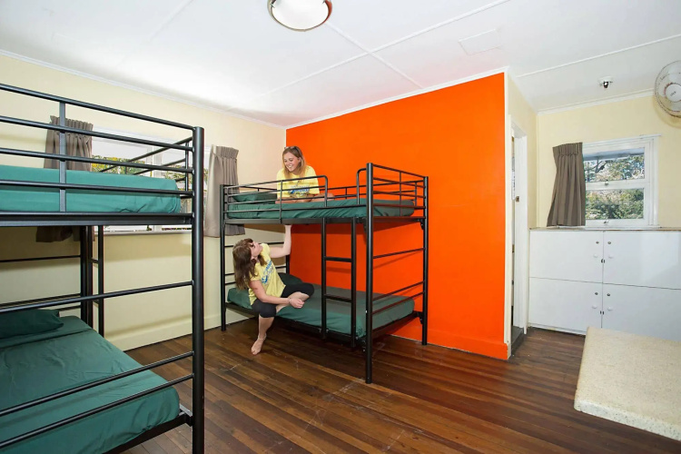 Backpackers In Paradise Resort - Hostel