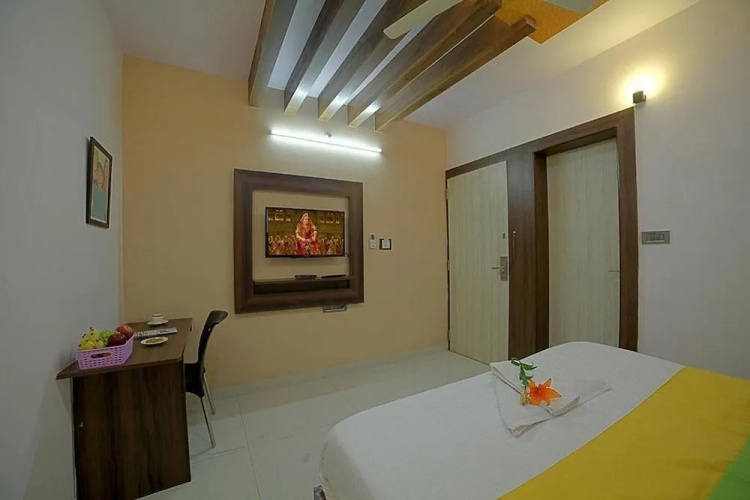 Sai Arra Bengaluru Airport Hotel