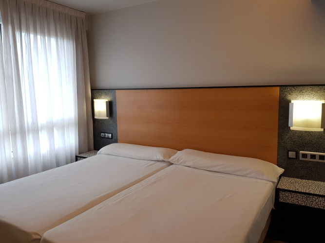 Hotel Faranda Express Pathos Gijón photo 8