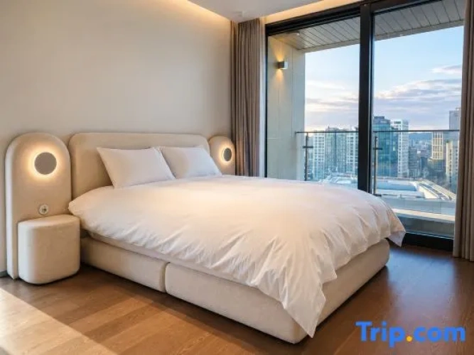 3 Bedrooms Luxury Penthouse room