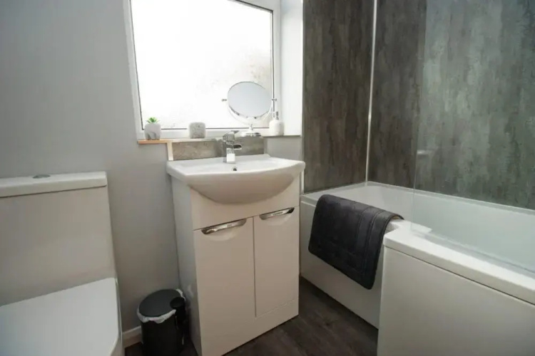 Sands Lane Retreat - Cozy Bungalow in Hunmanby