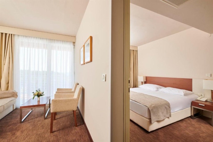 Suite with balcony