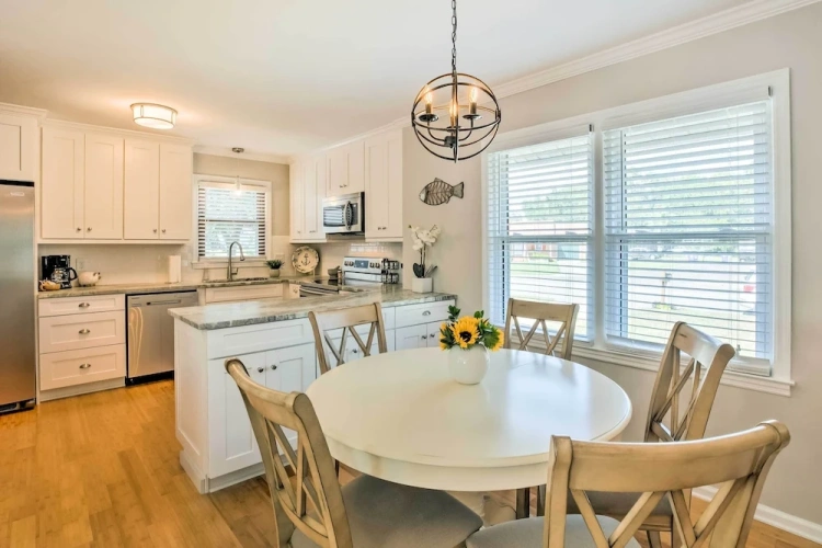 3 Bedrooms Cottage