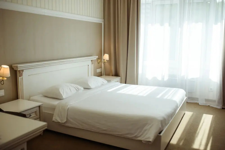 Shelter Hotel
