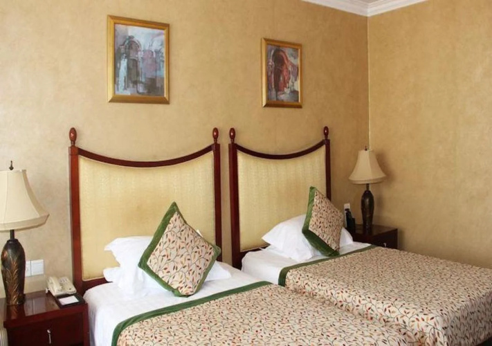 The Bund Riverside Hotel