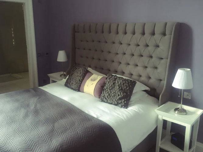 15Glasgow Bed & Breakfast