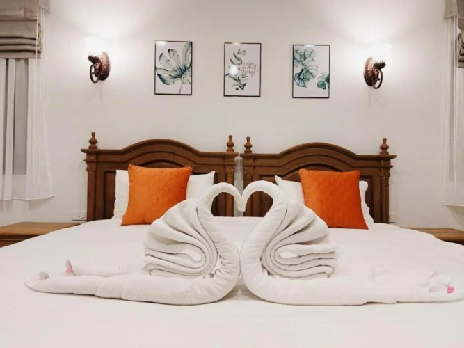 2 Bedrooms Villa