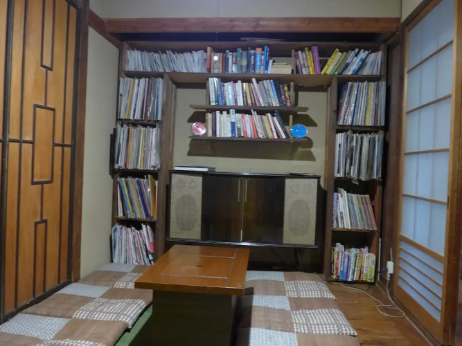 Small World Guest House - Hostel