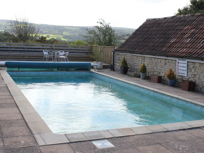 Poolside Cottage