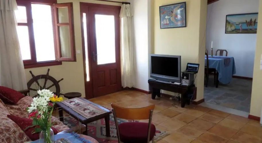 Villa Ikaros