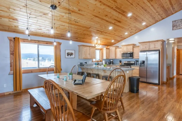 6 Bedrooms Cottage