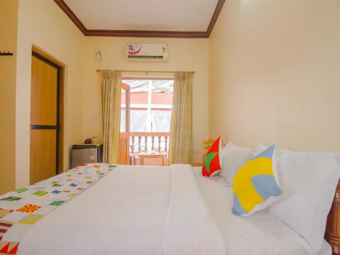 OYO 17114 Home Elegant Studio Candolim Beach