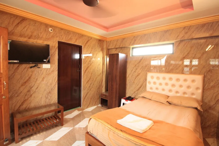 French Breeze Residency