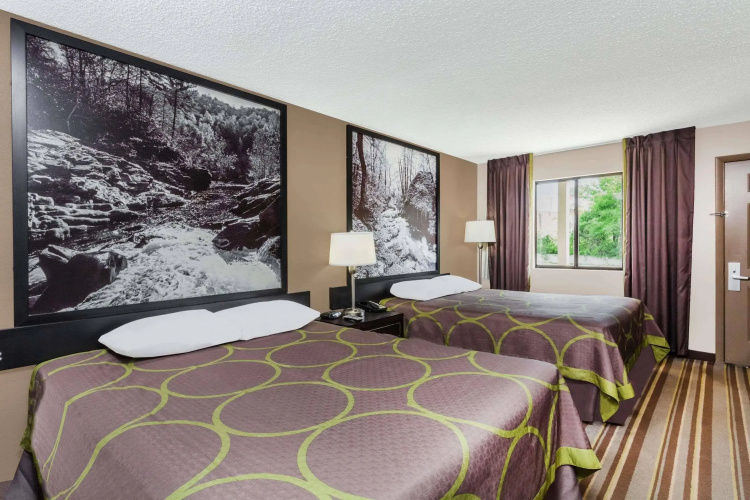 Super 8 By Wyndham Monteagle Tn