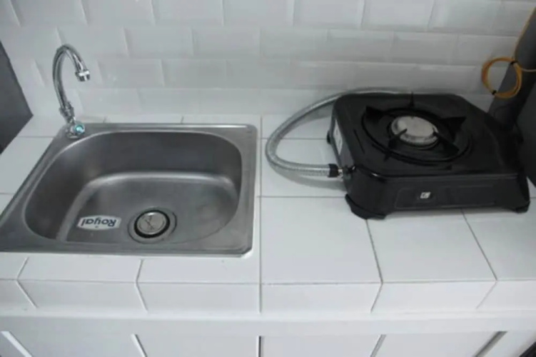 Modern and Comfortable Studio Apartment Springlake Summarecon near Summarecon
