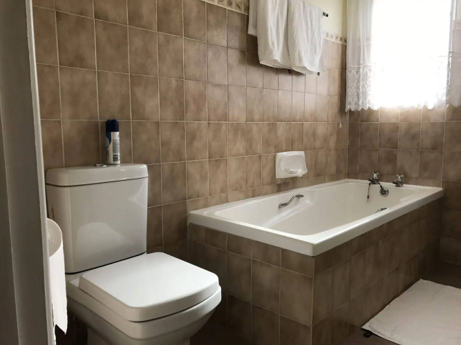 Edens Guest House