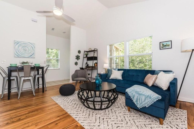 1 Bedroom Apartment